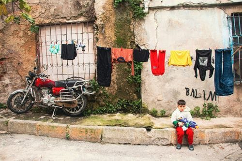 Professional laundry business franchise store interior India